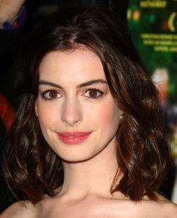 Anne Hathaway’s bob a great popular hairstyle for back to school