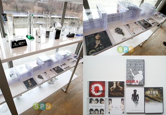 [secret-garden-9-dec-6[2].jpg]