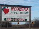 Wooden's Apple House 