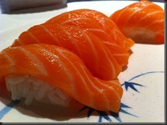 Minato - Salmon Sushi 2 040911