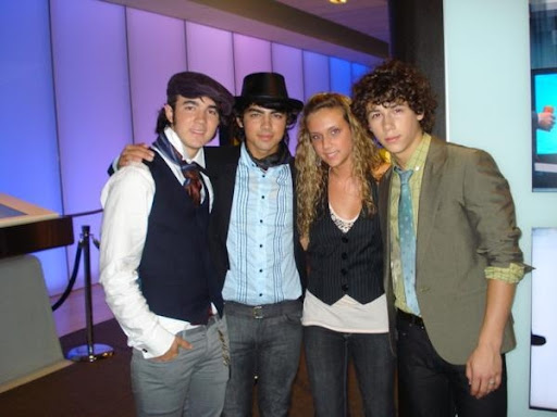mandy jonas brothers spitting