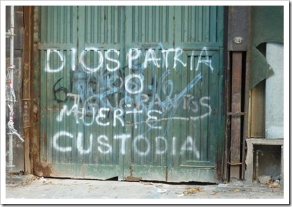 Pintadas nacionalistas y católicas 4