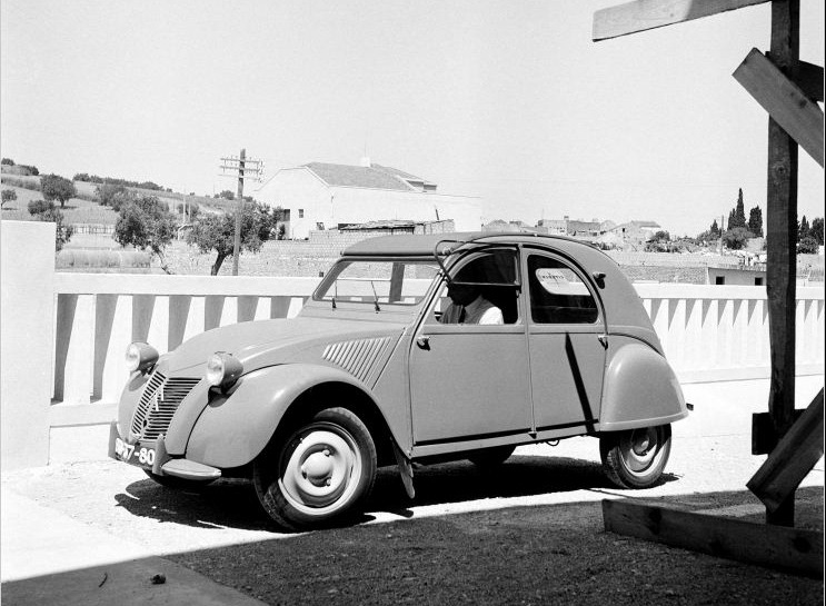 [Citron-2cv.jpg]