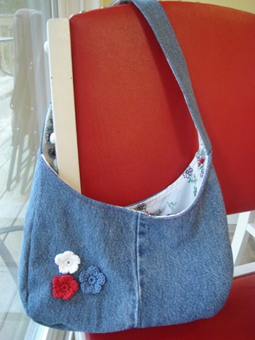 [good flower jeans bag up close[3].jpg]