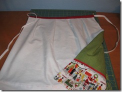 apron & curtain 07