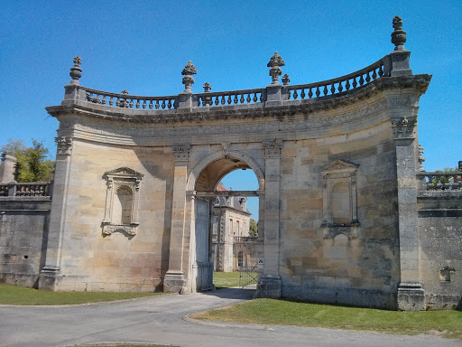 Porte De Trois Fontaines