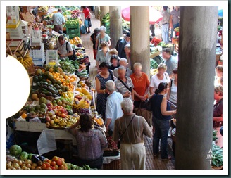 DSC03312-BIS-Funchal-marché aux fruits et légumes BW