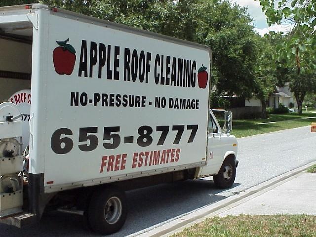 [Tampa Roof Cleaning Truck 2[5].jpg]