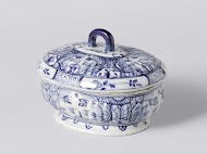 Zeepbakje met deksel van faience