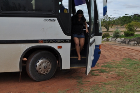 Fotos do desembarque dos atores e organizadores da paixão de Cristo, no Aqua Mac