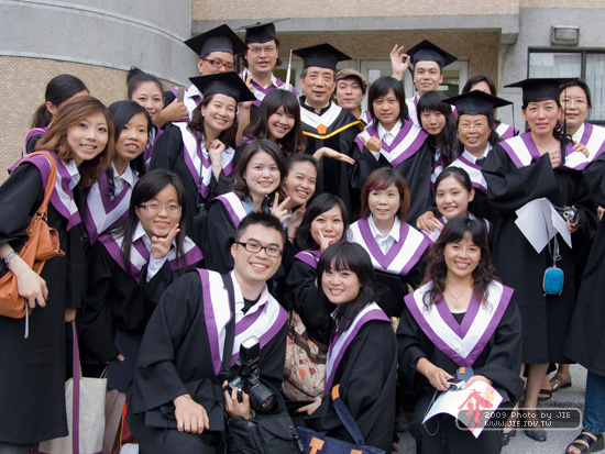 2009台藝大在職專班視傳系畢業典禮側拍