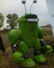 kuka, Budapest, utcai szemétgyűjtők, public art, street-art,  vicces