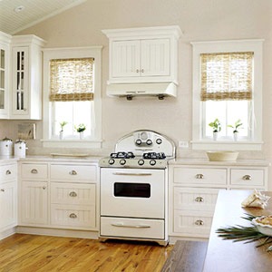 [Lower kitchen cabinets[3].jpg]