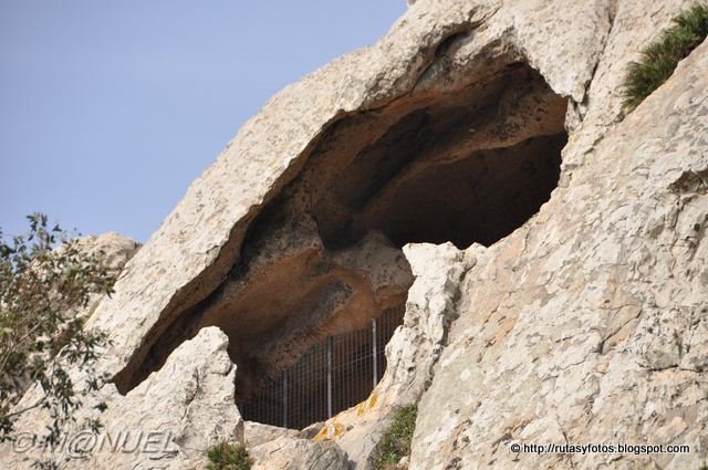 Piedra de la Escalera - Cueva del Moro - Silla del Papa