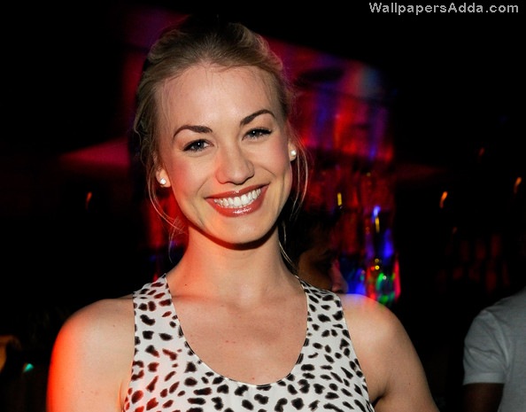 [Yvonne+Strahovski+Hosts+Evening+Intrigue+Tabu+w1PaoeZ0iA-l (1)[3].jpg]