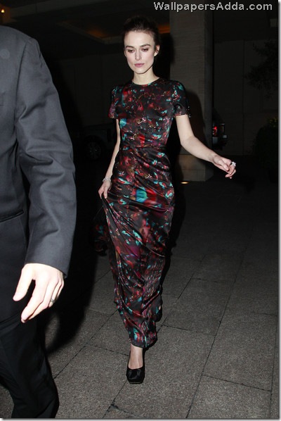Keira Knightley wearing floor length silk eyXn6vkBe3Gl
