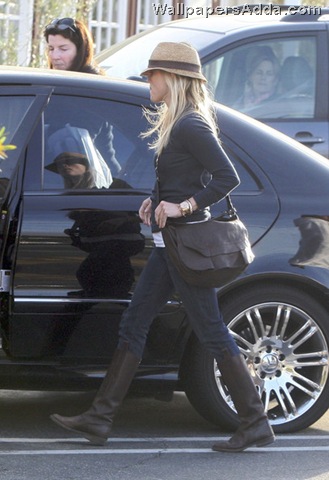 [Reese+Witherspoon+Shopping+Brentwood+Country+jp4q3v0EypLl[2].jpg]