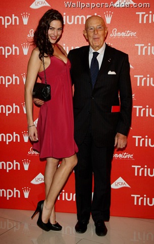 [Triumph+Launch+New+Advertising+Campaign+W2WCiPB1HDQl[2].jpg]