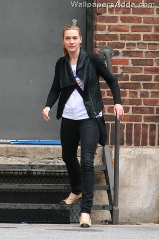 [Putting+united+front+Kate+Winslet+Sam+Mendes+fnKejoquoBFl[2].jpg]