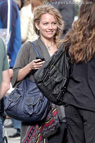 [Ugly+Betty+star+Becki+Newton+embraces+boho+TsXfgsrjQRll[2].jpg]