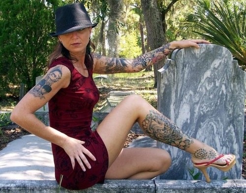 [tombstonemama_1240689674_large[4].jpg]