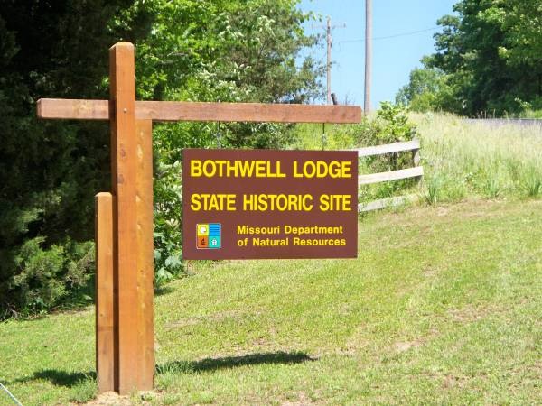 [Bothwell Lodge Historical Site Sign[2].jpg]