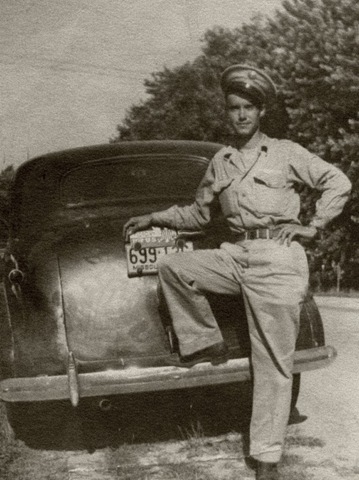 [Dad leaning on car Antique[2].jpg]