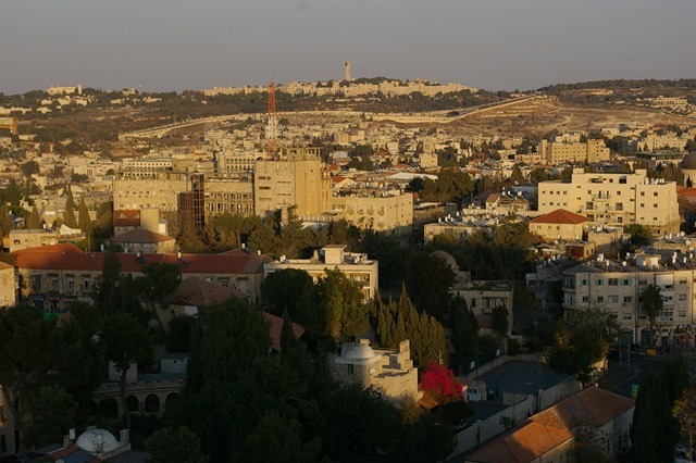 [Israel 1162010 (45)[2].jpg]