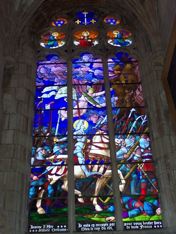 [2010.09.05-036 vitraux de la cathédrale[2].jpg]