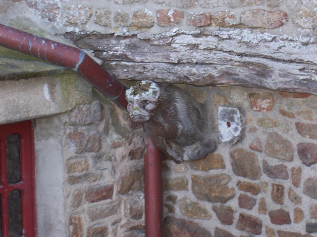 [2010.04.27055gargouille2.jpg]