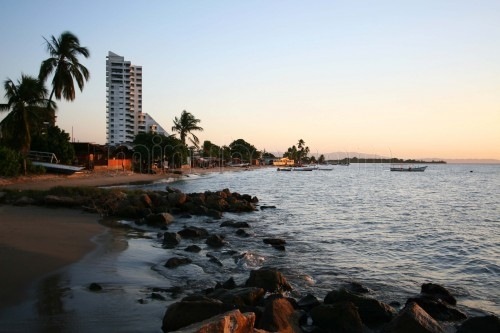 [playa-mansa_332763[4].jpg]