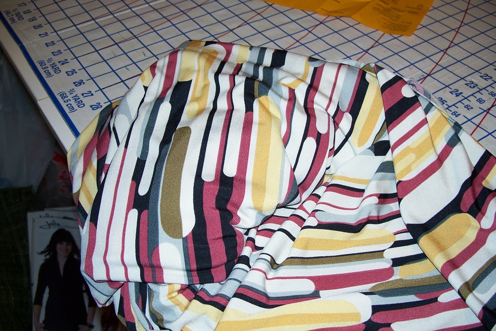 [Multi color geometric-stripe knit-Denver Fabrics-2-2011[4].jpg]