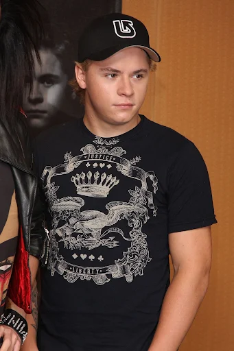 Image search at PicPoke.com