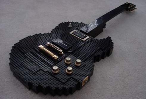 brads-lego-guitar brads-lego-guitar