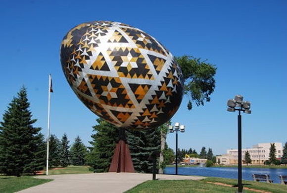 largest-ukrainian-easter-egg