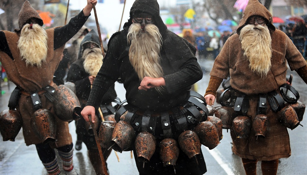 [The troupe Dzolamari from the village of Begnishte near Kavadarci - Macedonia[5].jpg]