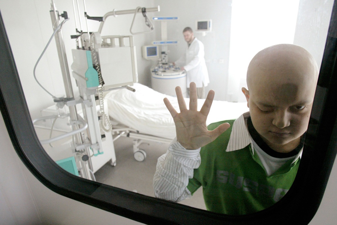 [hospital en Donetsk Ucrania el 25 de abril de 2006. (Alexander Khudotioply - Reuters)[5].jpg]