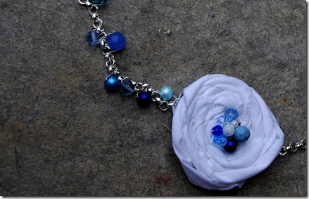 threaded rosette necklace blue
