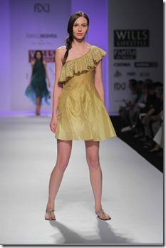 WIFW SS2010 collection by Rahul Mishra's Show7