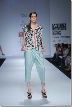 WIFW SS 2011 collection by Vineet Bahl (8)