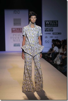 WIFW SS 2011 collection  Rishta by Arjun (3)