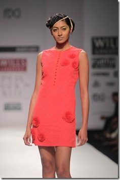 WIFW SS 2011  collection by Manish Gupta (7)