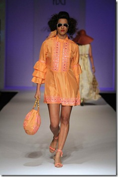 WIFW SS 2011 collection by Preeti Chandra's Show   (4)