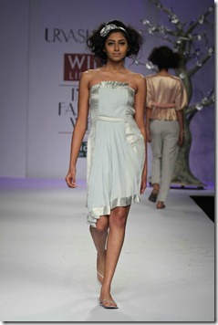 WIFW SS 2011collection by Urvashi Kaur (7)