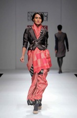 Neeru Kumar's collection at WLS 2011 (11)