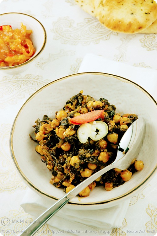 Chickpeas with Spinach – Channa Palak (03) by MeetaK