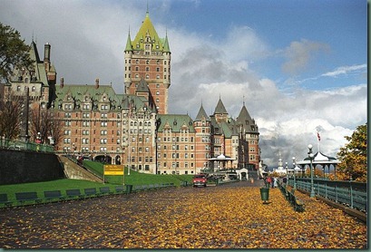 800px-Chateaufrontenac-quebec-canada-rs