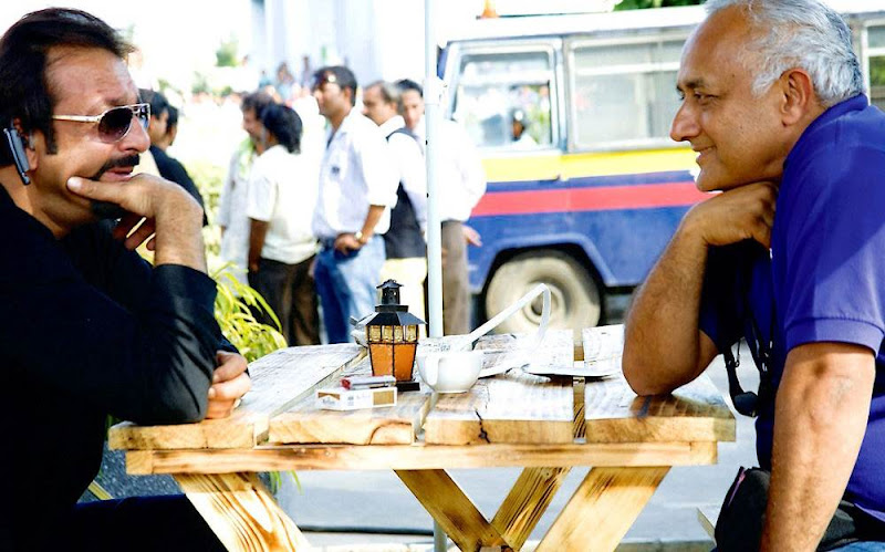 CLICK THE ABOVE ARROW TO  ZOOM THE IMAGE