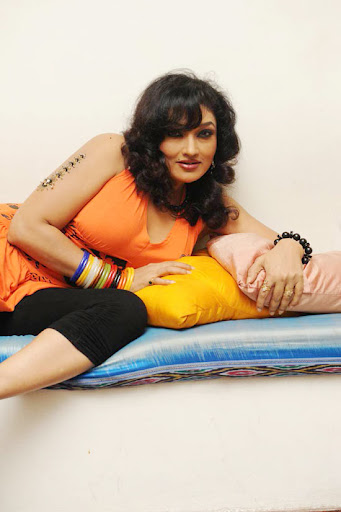 CLICK THE ABOVE ARROW TO  ZOOM THE IMAGE