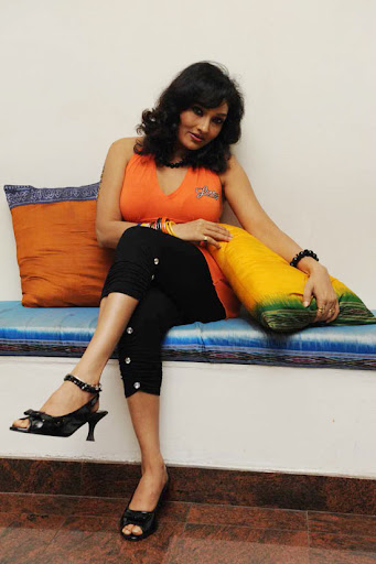 CLICK THE ABOVE ARROW TO  ZOOM THE IMAGE